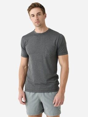 Vuori Men's Tradewind Performance 2.0 Tee Crewneck Shirt V109 Stretch Sz M
